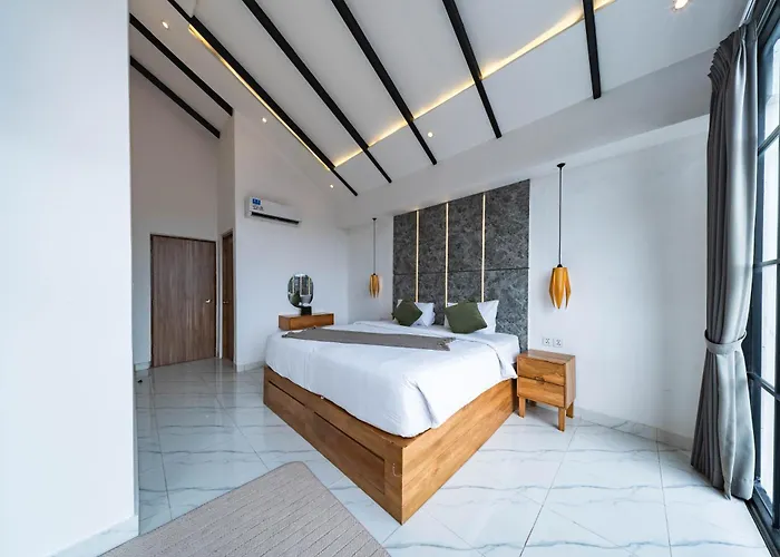 Loft 360 By R Us *