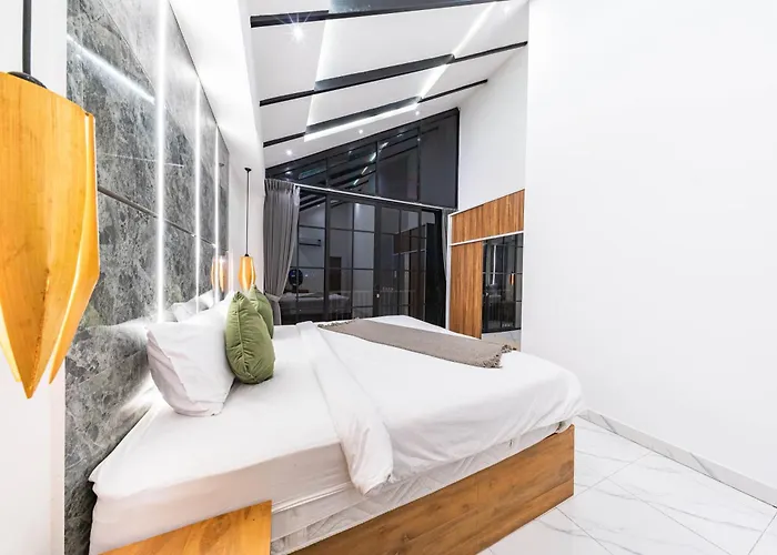 Loft 360 By R Us スミニャック