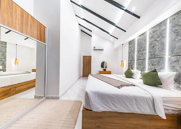 Loft 360 By R Us *